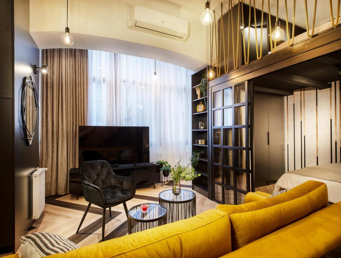 Joseph Studio Apartment By Irundo Загреб Экстерьер фото